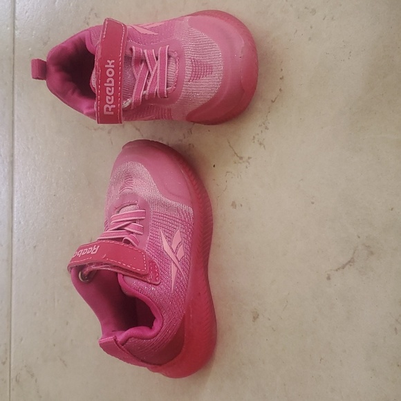 Lot of 4 Toddler girl's size 6 shoes - Picture 5 of 11